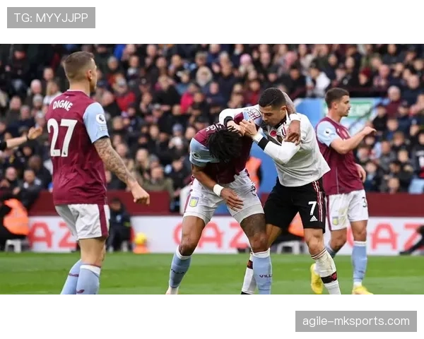奥纳纳加盟维拉引爆英超转会市场，球迷热议不断