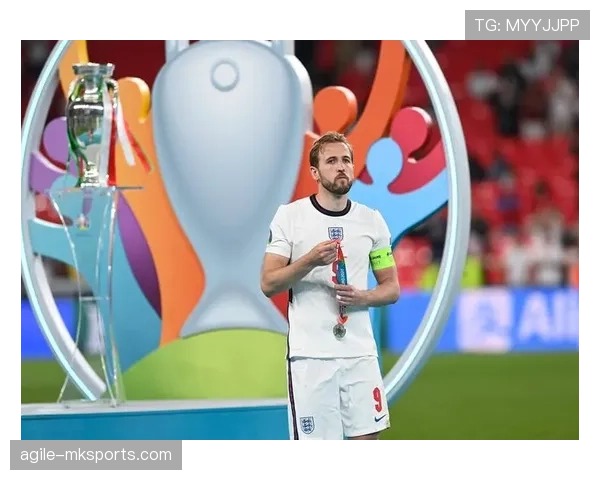 哈里·凯恩持续提升，打破最年轻进球纪录的表现备受关注