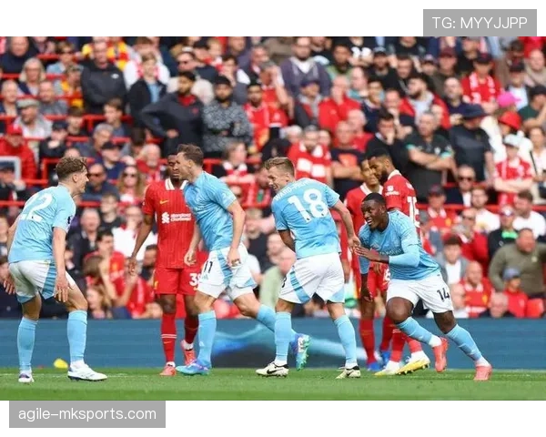 女足欧冠决赛经典对决回顾：强强对话与历史时刻