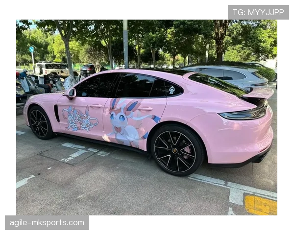 伊布这训练完直接开超跑去夜店，自律和放纵在他身上居然不打架？